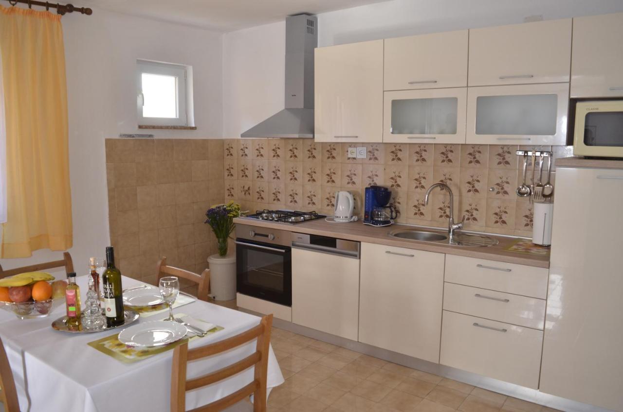Apartment Ana Kaštel Sućurac Dış mekan fotoğraf