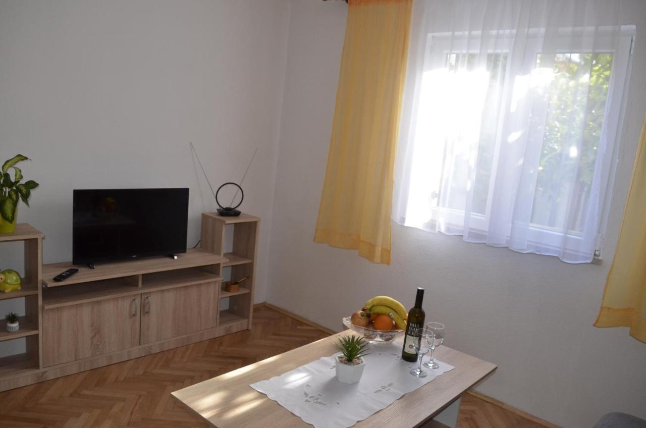 Apartment Ana Kaštel Sućurac Dış mekan fotoğraf
