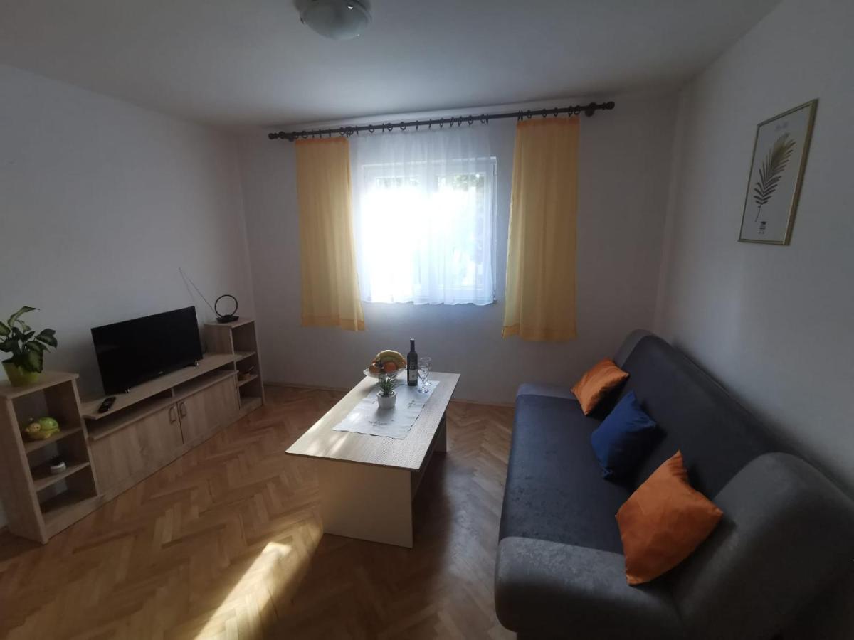 Apartment Ana Kaštel Sućurac Dış mekan fotoğraf