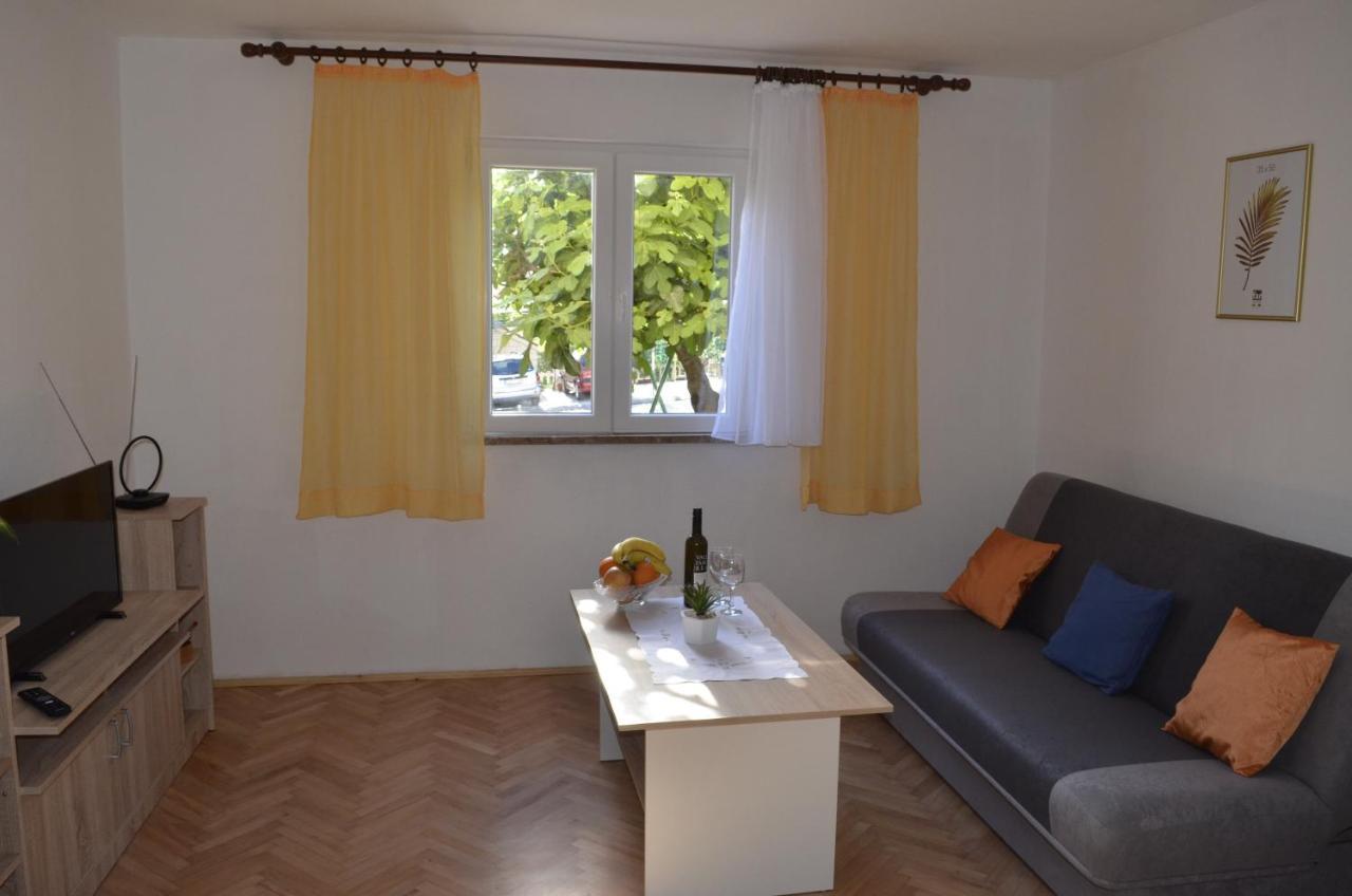 Apartment Ana Kaštel Sućurac Dış mekan fotoğraf