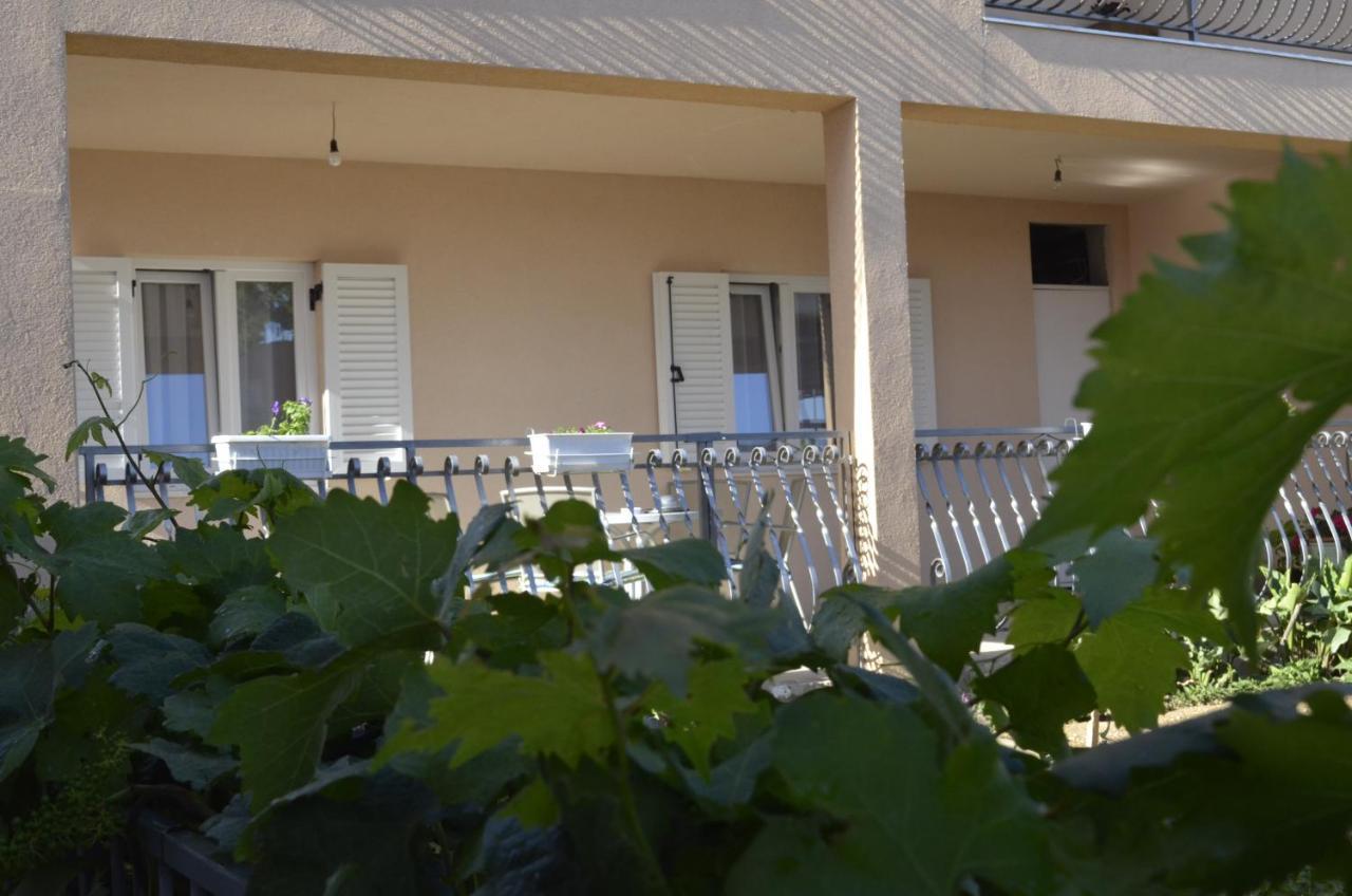 Apartment Ana Kaštel Sućurac Dış mekan fotoğraf