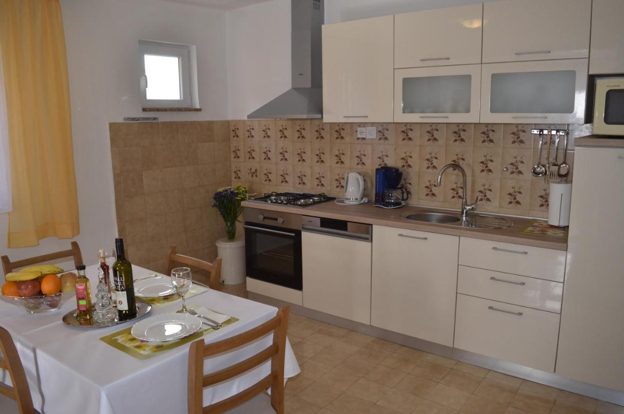 Apartment Ana Kaštel Sućurac Dış mekan fotoğraf